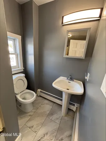 $1,225 | 372 Highway 43, Unit 2W, Stephentown, NY 12168