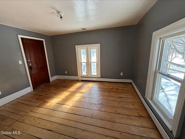 $1,225 | 372 Highway 43, Unit 2W, Stephentown, NY 12168