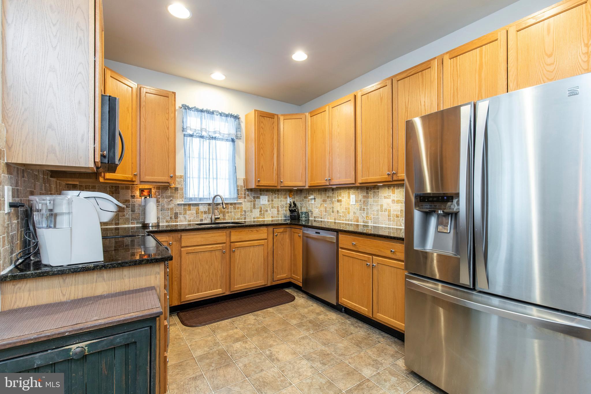 1643 Boxwood Road Garnet Valley, PA 19060 - Photo 7 of 17 Kitchen, refrigerator included in sale