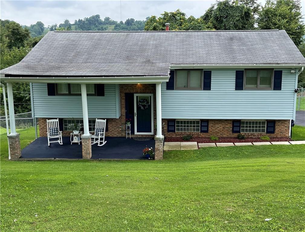 17 Truman Road Charleroi, PA 15022 - Photo 1 of 25 Gallery Image 1
