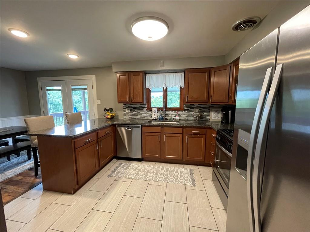 17 Truman Road Charleroi, PA 15022 - Photo 10 of 25 Gallery Image 10