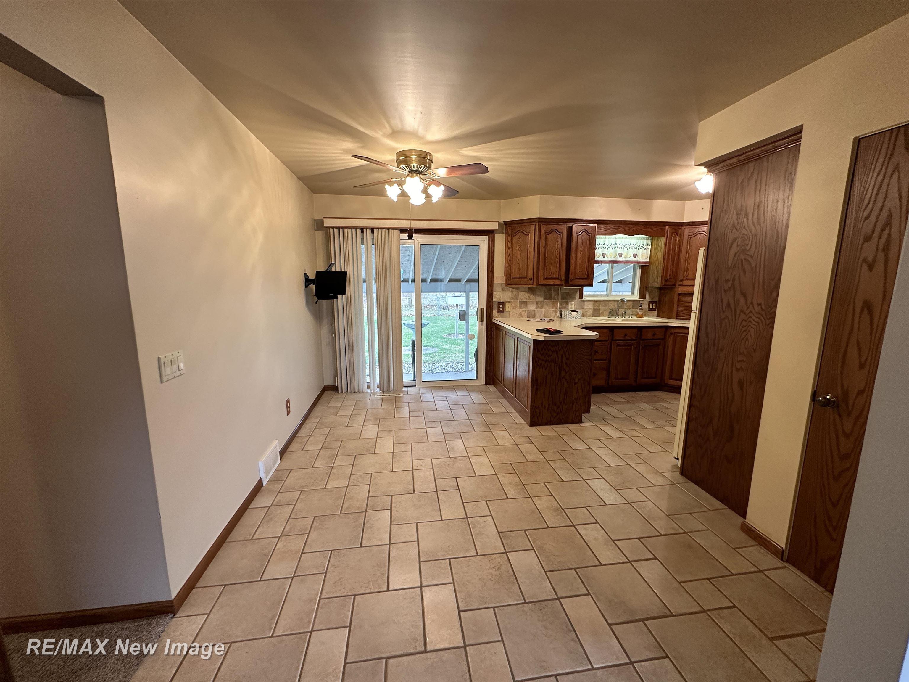 599 North Huron Road Linwood, MI 48634 - Photo 11 of 45 50137147-2aff70fa-f1ea-4407-89d7-3231867b05e0.JPG