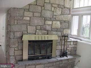 2241 Aquetong Road New Hope, PA 18938 - Photo 4 of 6 Gallery Image 4
