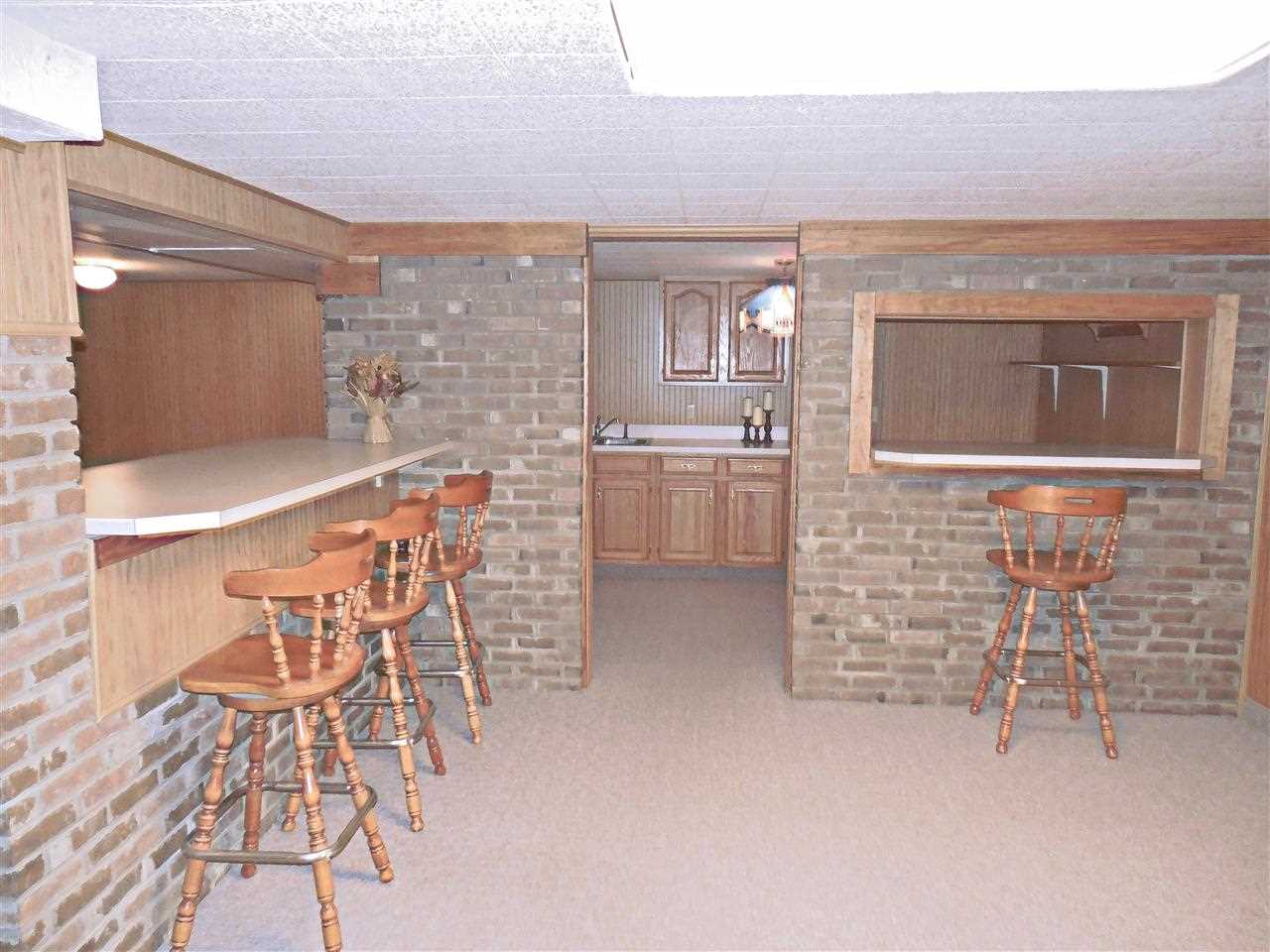 337 Lexington Road Evansville, IN 47710 - Photo 10 of 18 Gallery Image 10