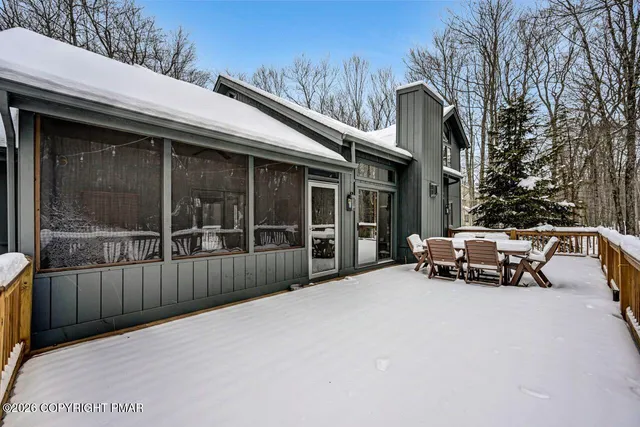 $675,000 | 163 Flintlock Trail, Pocono Pines, PA 18350