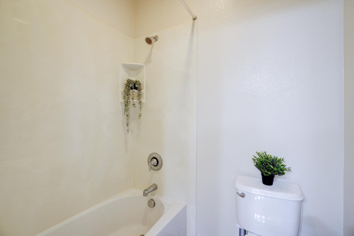 5300 Fioli Loop San Ramon, CA 94582 - Photo 19 of 38 Gallery Image 19