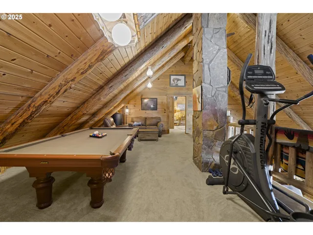 $684,900 | 140643 Kamloop Lane, Gilchrist, OR 97737