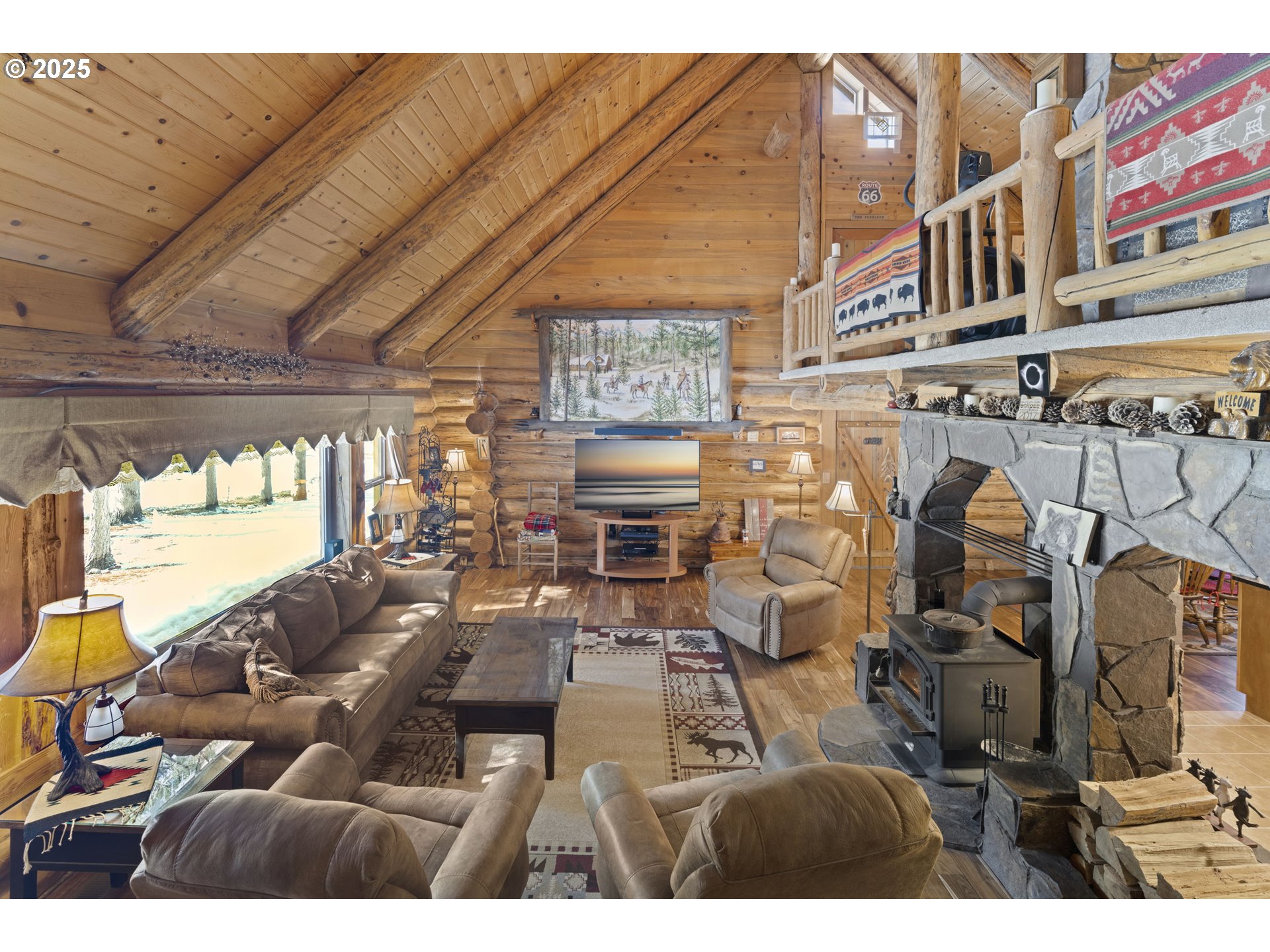 140643 Kamloop Lane Gilchrist, OR 97737 - Photo 7 of 36