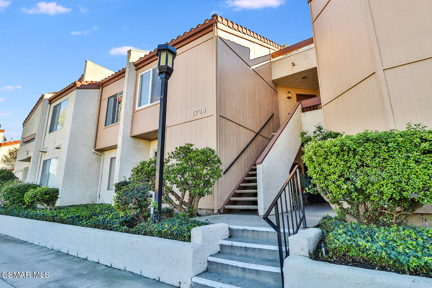 1706 Sinaloa Road, Unit 212 Simi Valley, CA 93065 - Photo 33 of 33 a view of a yard with staircase