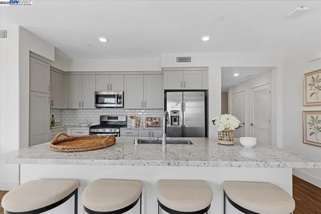 $849,000 | 5925 Charlotte Drive, Unit 334, San Jose, CA 95123