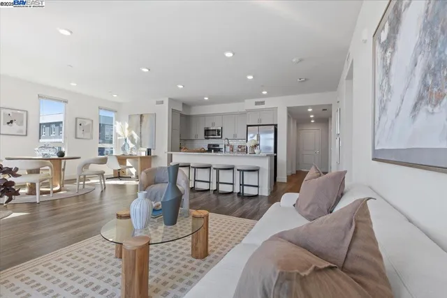 $849,000 | 5925 Charlotte Drive, Unit 334, San Jose, CA 95123