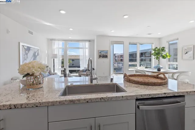 $849,000 | 5925 Charlotte Drive, Unit 334, San Jose, CA 95123