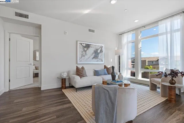 $849,000 | 5925 Charlotte Drive, Unit 334, San Jose, CA 95123