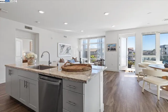 $849,000 | 5925 Charlotte Drive, Unit 334, San Jose, CA 95123