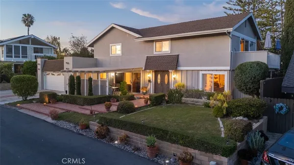 $1,325,000 | 22754 Islamare Lane, Lake Forest, CA 92630