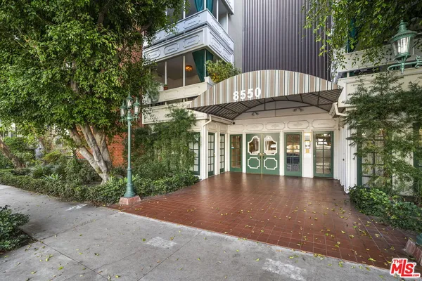 $4,950 | 8550 Holloway Drive, Unit 405, West Hollywood, CA 90069