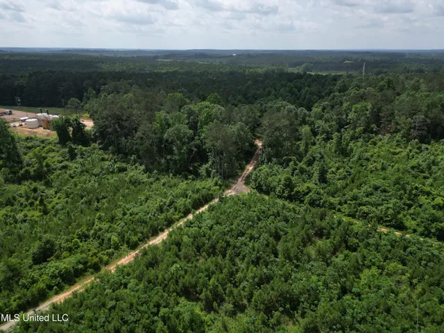 $279,400 | 2337 Co Road, Bay Springs, MS 39422