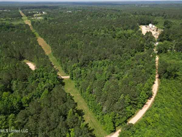 $279,400 | 2337 Co Road, Bay Springs, MS 39422