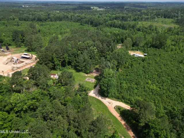 $279,400 | 2337 Co Road, Bay Springs, MS 39422