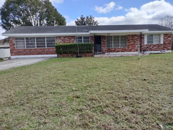 $2,100 | 3246 Northeast 7th Lane, Ocala, FL 34470