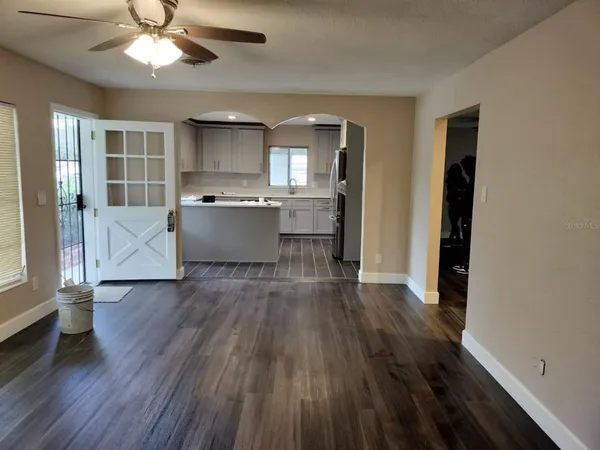 $2,100 | 3246 Northeast 7th Lane, Ocala, FL 34470