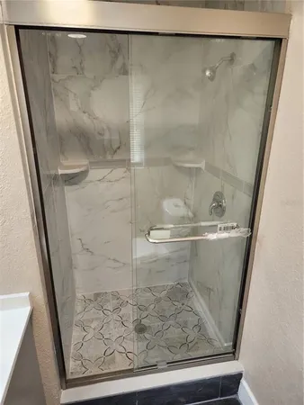 $2,100 | 3246 Northeast 7th Lane, Ocala, FL 34470