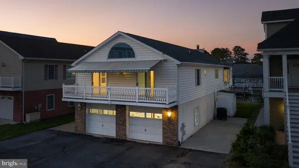 $1,100,000 | 38214 Martins Way, Ocean View, DE 19970