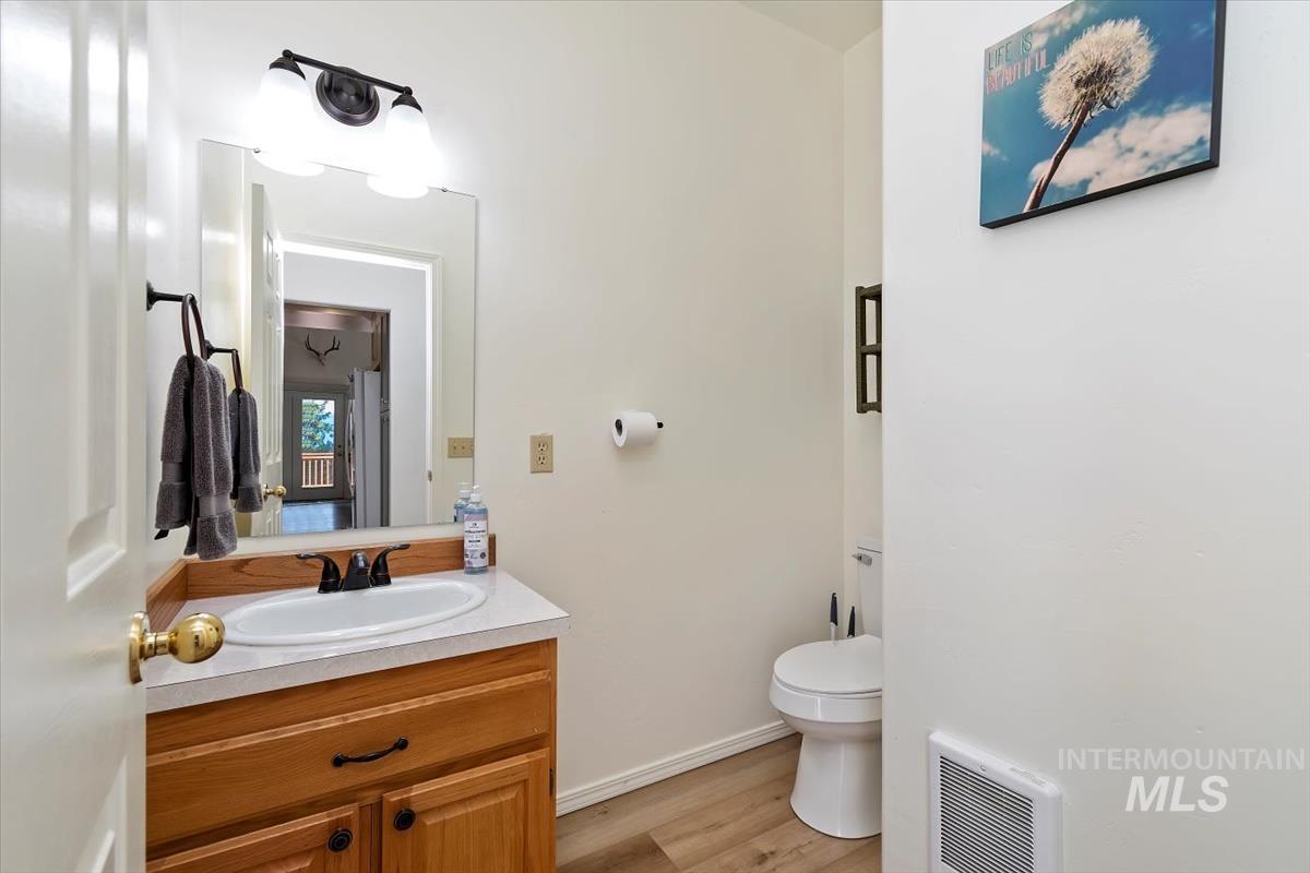 1496 Pine Ridge Drive Cascade, ID 83611 - Photo 25 of 48