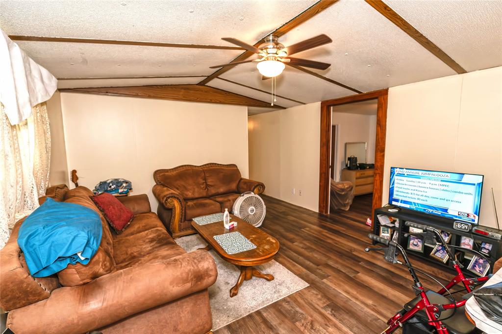 1306 Winn Road Bowie, TX 76230 - Photo 16 of 23