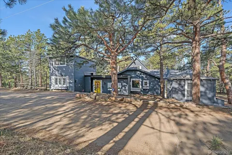 $1,100,000 | 638 Kinnikinnik Hill, Golden, CO 80401