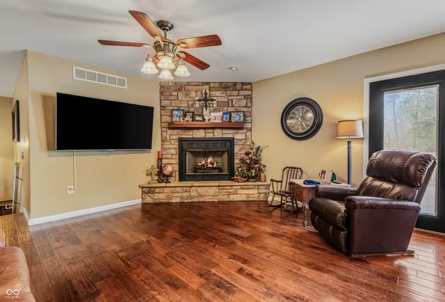 $625,000 | 6370 State Road 46, Columbus, IN 47201