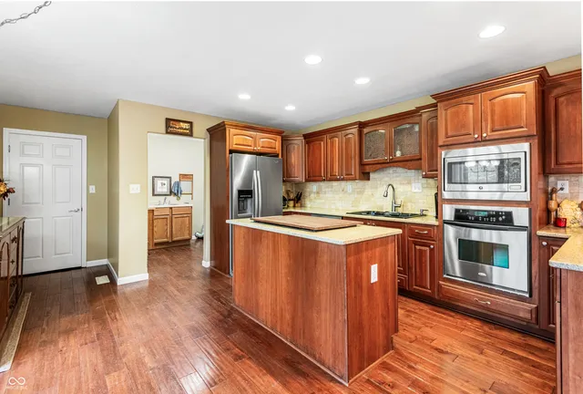 $625,000 | 6370 State Road 46, Columbus, IN 47201