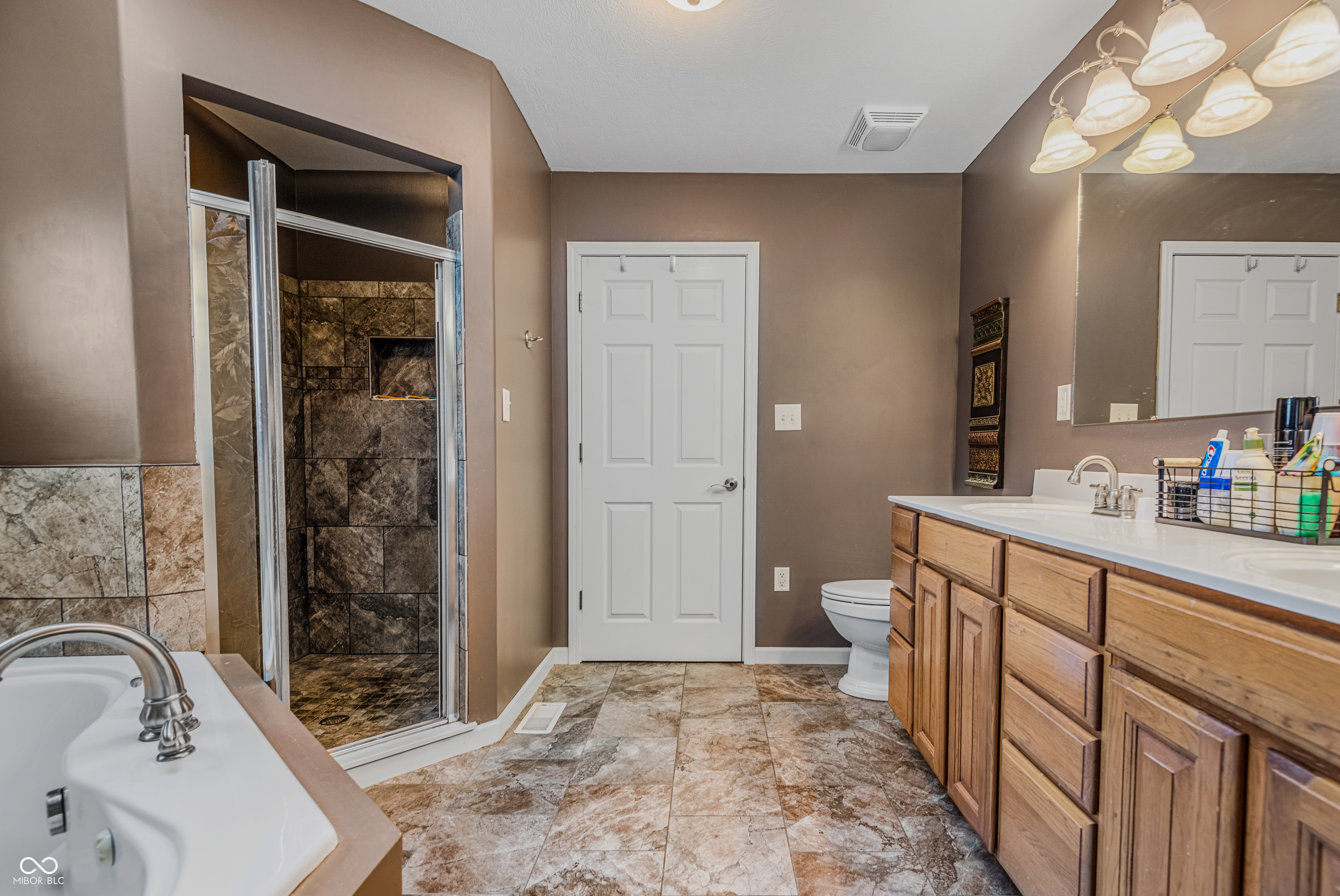 6370 State Road 46 Columbus, IN 47201 - Photo 27 of 58