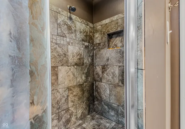 $625,000 | 6370 State Road 46, Columbus, IN 47201