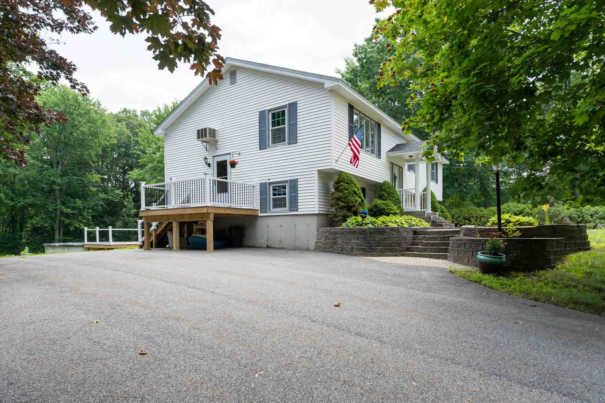 67 Drew Road Derry, NH 03038 - Photo 3 of 37