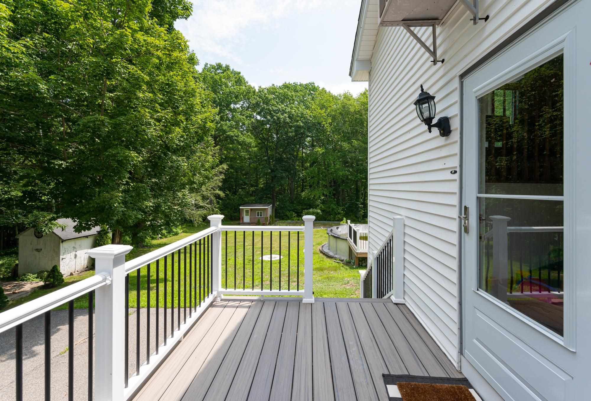 67 Drew Road Derry, NH 03038 - Photo 4 of 37