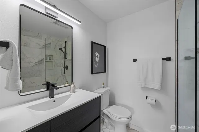 $650,000 | 610 East Lake Stevens Road, Unit 102, Lake Stevens, WA 98258