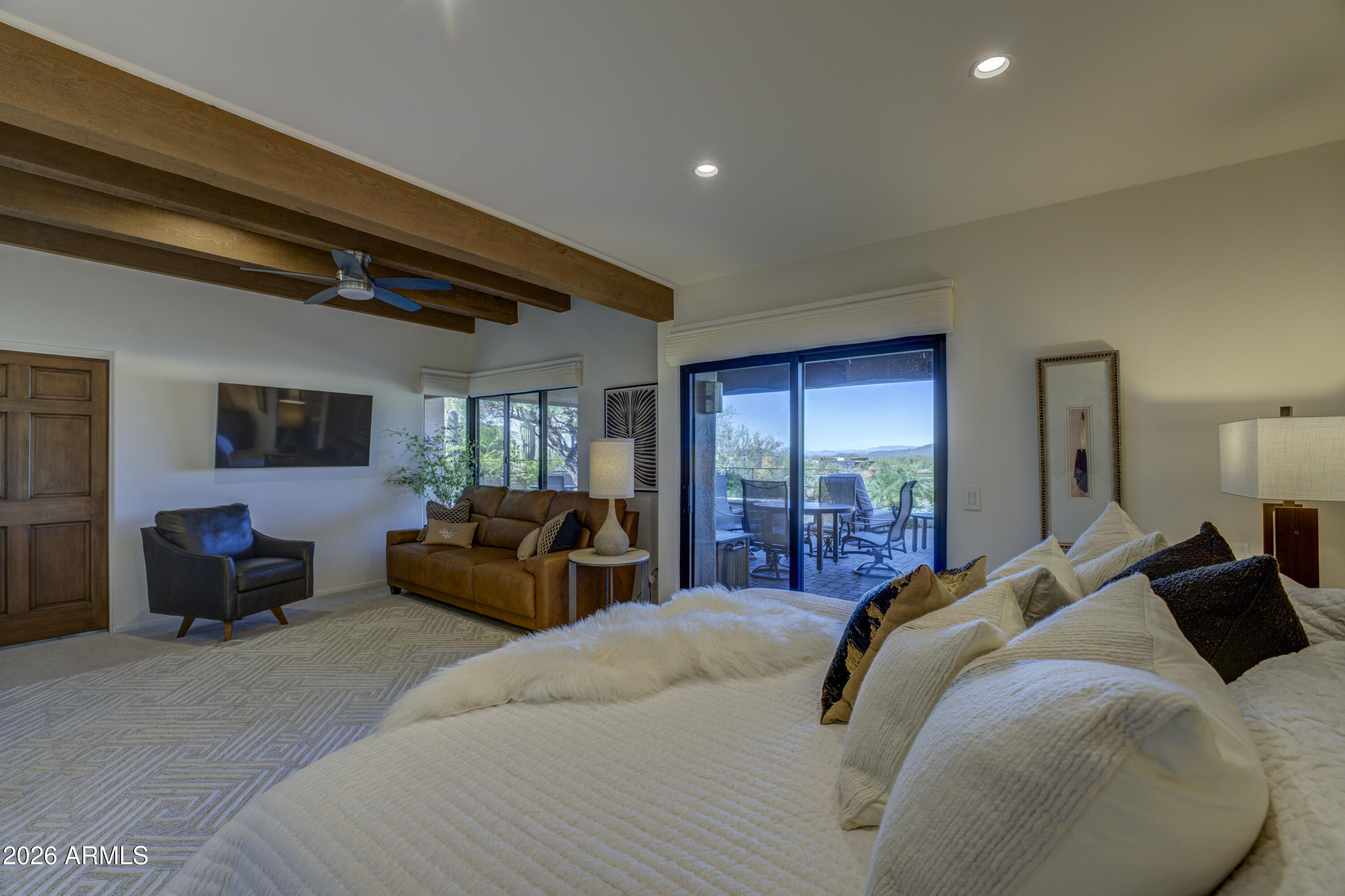 8502 East Cave Creek Road, Unit 31 Carefree, AZ 85377 - Photo 23 of 36 Primary Suite