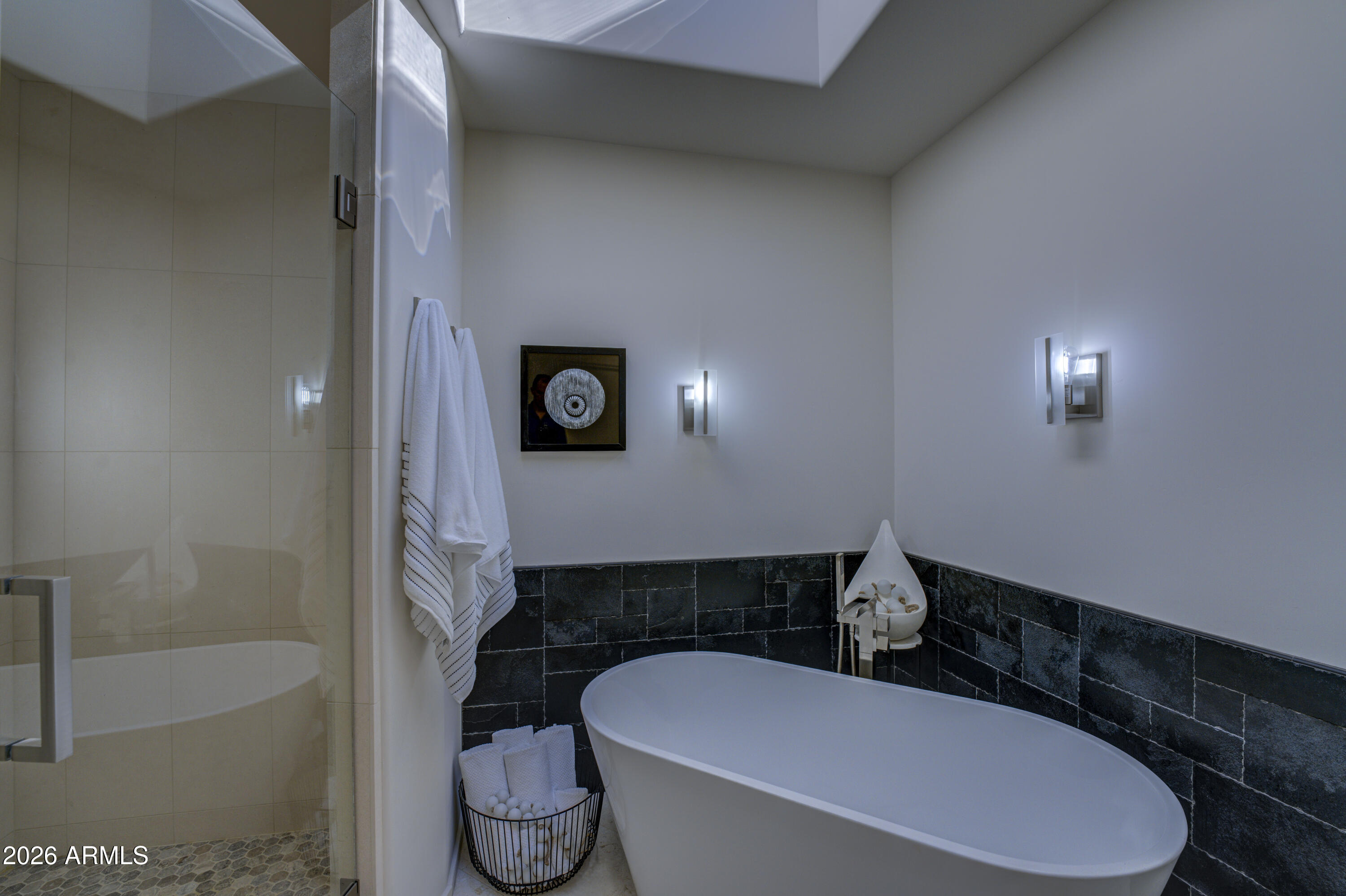 8502 East Cave Creek Road, Unit 31 Carefree, AZ 85377 - Photo 25 of 36 Primary Bath