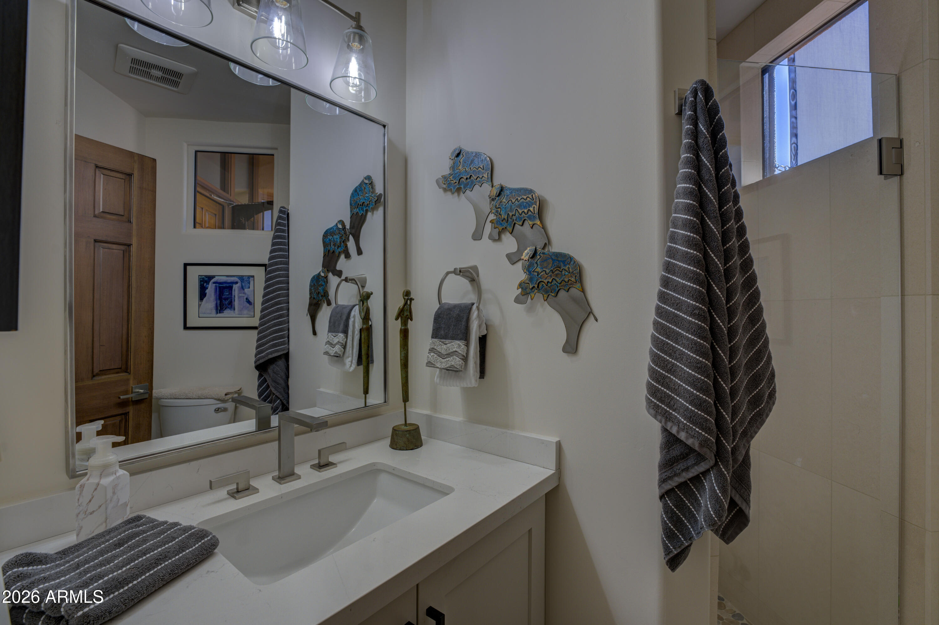 8502 East Cave Creek Road, Unit 31 Carefree, AZ 85377 - Photo 27 of 36 Guest Bathroom