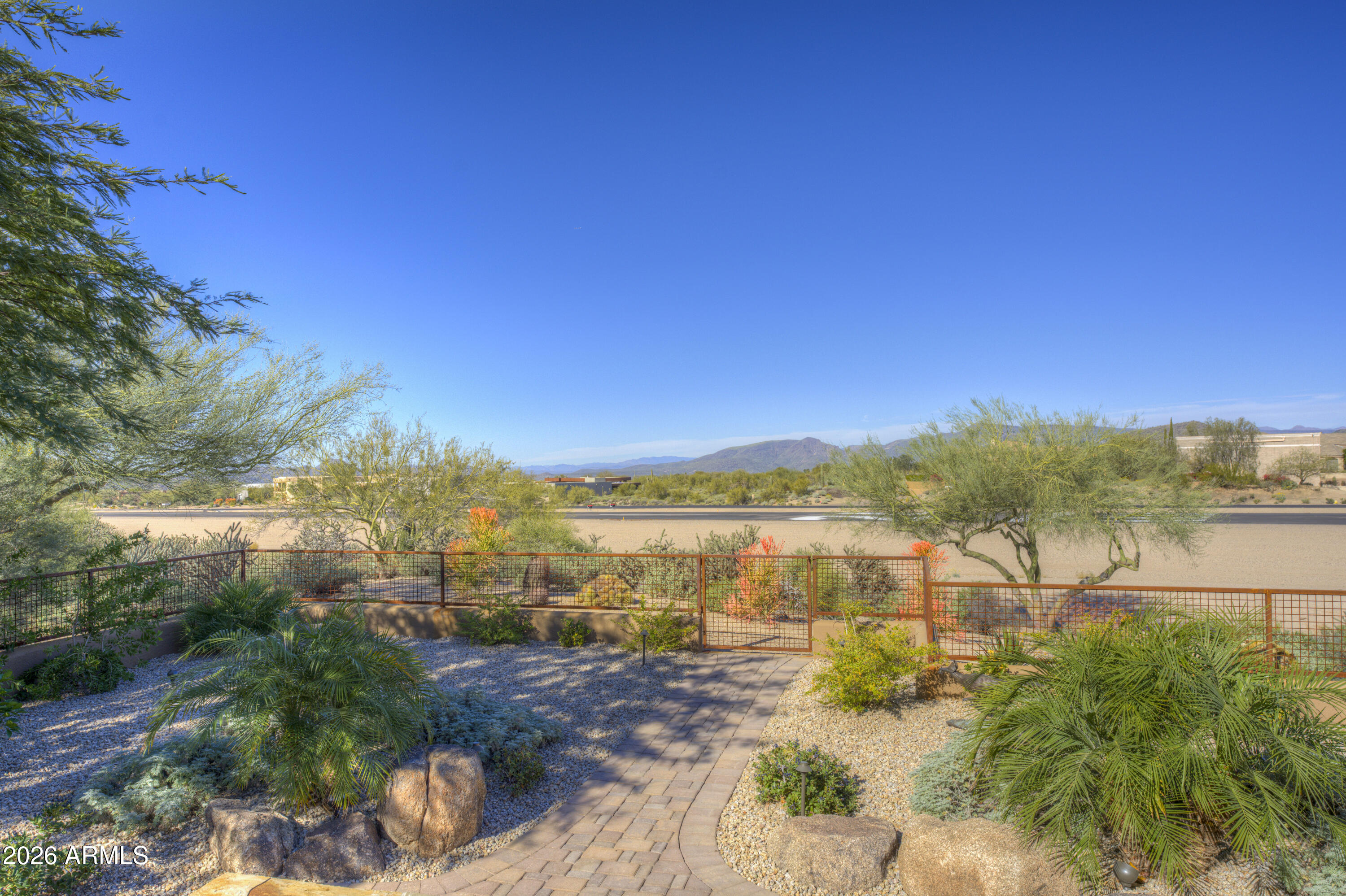 8502 East Cave Creek Road, Unit 31 Carefree, AZ 85377 - Photo 33 of 36 Runway