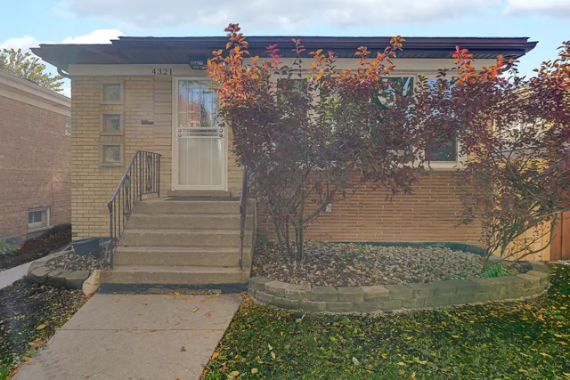 $315,000 | 4321 West Augusta Boulevard, Chicago, IL 60651