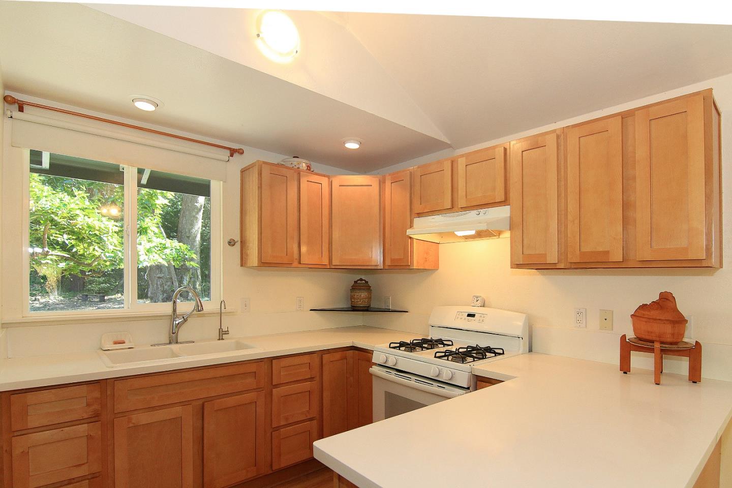 3718 Purling Brook Road Soquel, CA 95073 - Photo 4 of 39 Gallery Image 4