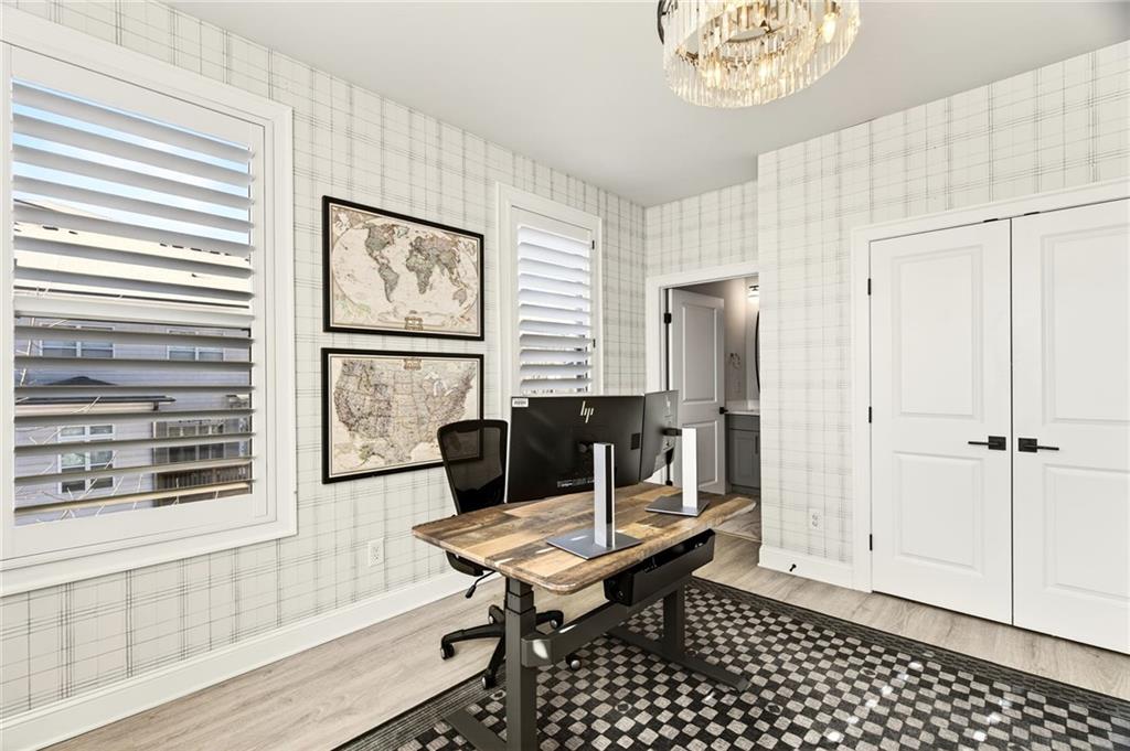 4342 Parkside Place Atlanta, GA 30342 - Photo 22 of 40