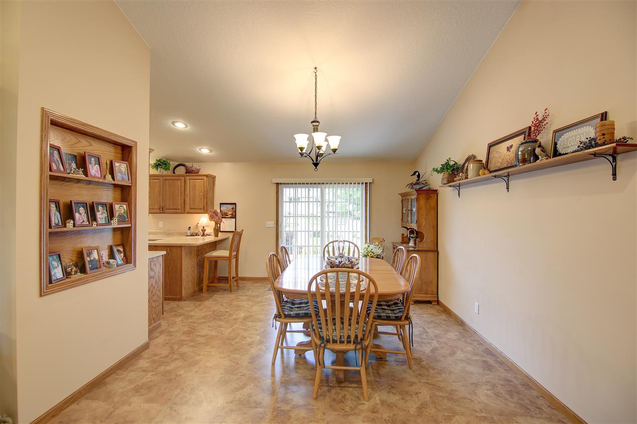 507 Mill Ridge Road Clinton, IA 52732 - Photo 3 of 20 Gallery Image 3