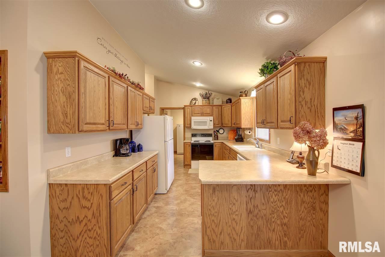 507 Mill Ridge Road Clinton, IA 52732 - Photo 6 of 20 Gallery Image 6