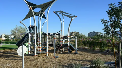 $799,900 | 2142 West Hide Trail, Phoenix, AZ 85085