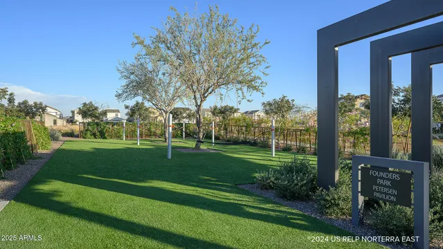 $799,900 | 2142 West Hide Trail, Phoenix, AZ 85085