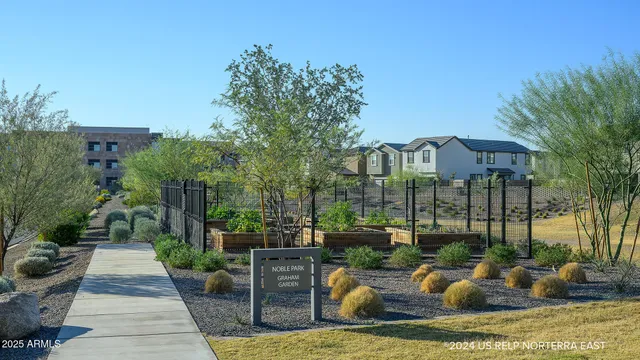 $799,900 | 2142 West Hide Trail, Phoenix, AZ 85085