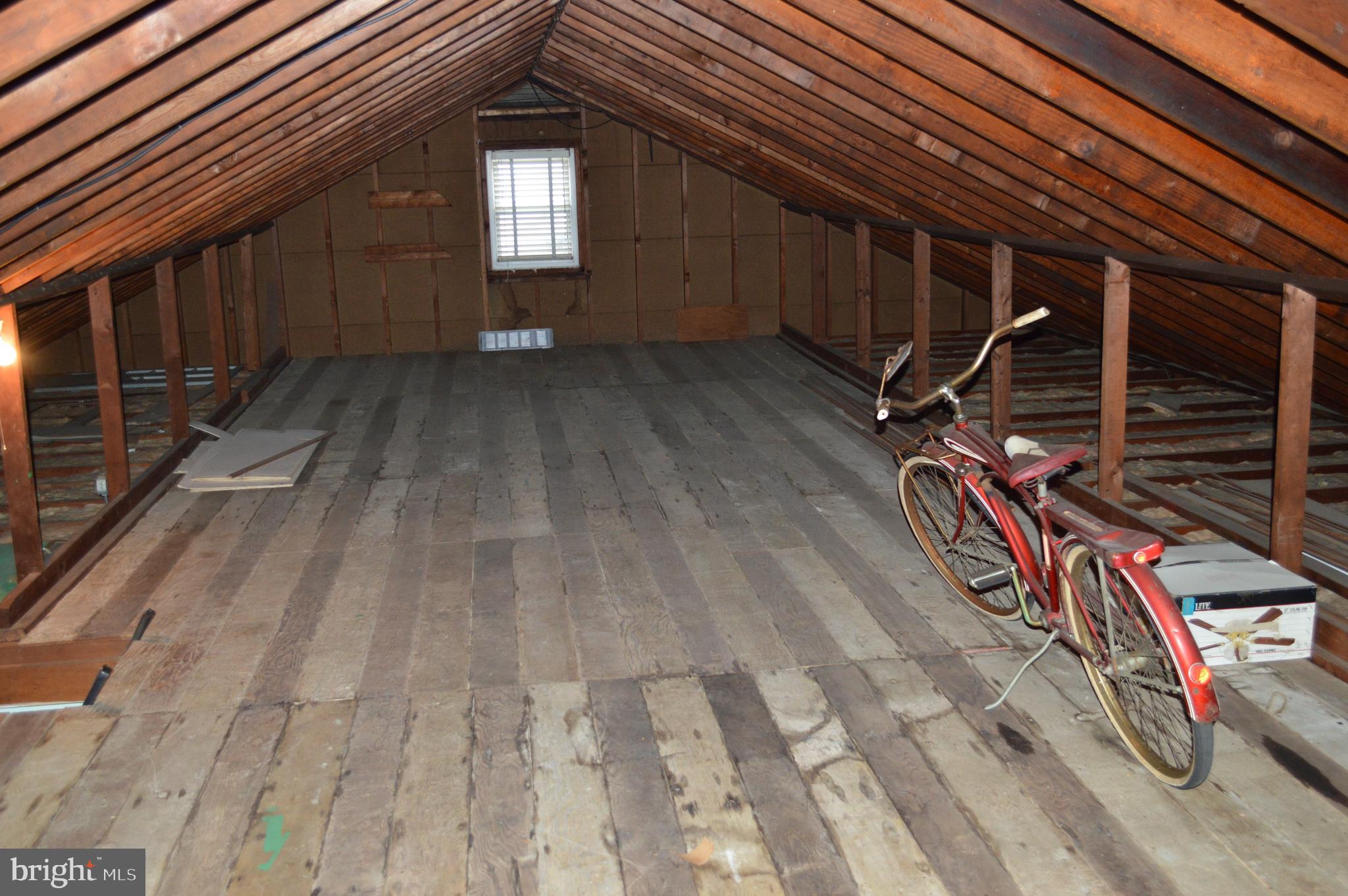 279 Barnsley Road Oxford, PA 19363 - Photo 19 of 19 Attic Storage